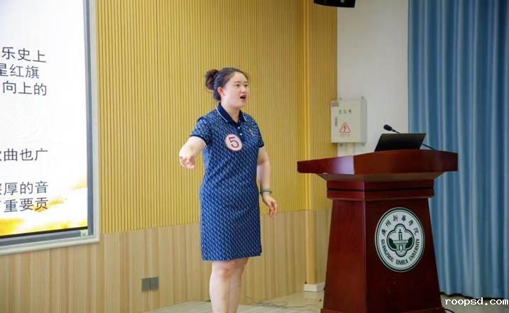 7d4e83f493d1ebb892d4f3d3142de62