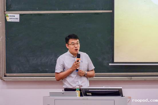 史文迪教授 洪梽烜(1)