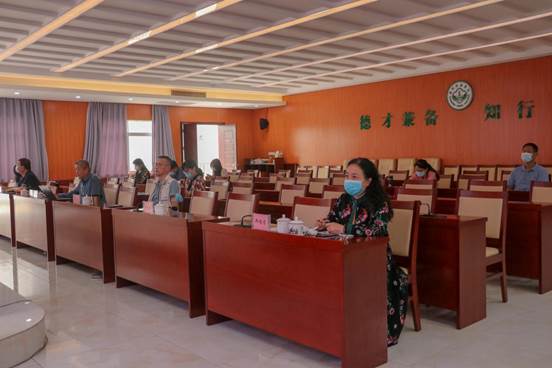 11月18日上午 王校主持会议2