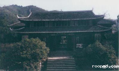 　　通道会议纪念地——恭城书院。1934年12月，毛泽东在通道参加中共中央负责人的紧急会议，讨论红军行动方向问题。