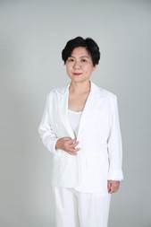 王秀岚个人宣传形象照1