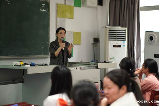 宣讲C203现场2 曹墁妃