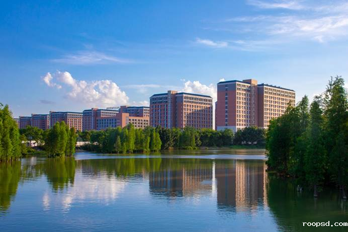 伟德app入口校园景观